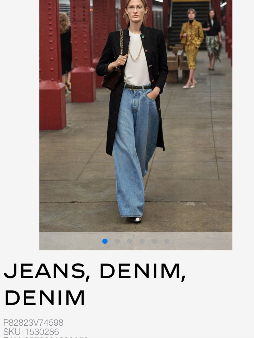 CHANEL Light Blue Straight-Leg Denim Jeans with Signature Back Pocket Stitching - Picture 6 of 6